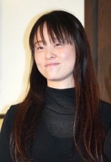 �f��w�S�̉ԉŁx ����񍐉�ɓo�d�����������v���f���[�T�[(C)ORICON NewS inc. 