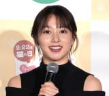 �Z�u���C���u���w�ɂ�񂱔���!�x�V���i���\��E���H��ɓo�d����������ގq (C)ORICON NewS inc. 