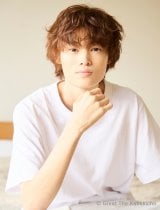 �E�ˈ����@�摜�񋟁F���j�o�[�T���E�X�^�W�I�E�W���p�� 