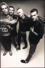 MITCH IKEDA�u����50���N�W����v�N���E�h�t�@���f�B���O ���^�[���́u�����V�h �ʐ^A3�m�r�T�C�Y ( 329mm�~483mm ) �I���W�i���v�����g����9���vphoto by MITCH IKEDA(C) 