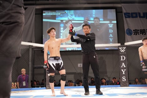 �������D 