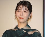 �f��w�قǂȂ��A���ʂ�ł��x��q�b�g��畑�䂠�����ɓo�d�����l�Ӕ��g (C)ORICON NewS inc. 