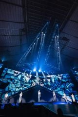 �z�[���c�A�[�����{�f�r���[���A���[�i�c�A�[�������h�[���ƒ����ɃX�e�b�v�A�b�v���Ă���RIIZE 