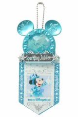 �u�����f�B�Y�j�[�V�[25���N�g�X�p�[�N�����O�E�W���r���[�h�v����O�b�Y(C)Disney 