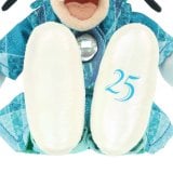 �u�����f�B�Y�j�[�V�[25���N�g�X�p�[�N�����O�E�W���r���[�h�v����O�b�Y(C)Disney 