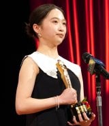 �ɓ����A�������v�Ƃ̎B�e�̗��������� �Ўv��������𕿐U��Ԃ�u���ɓ��ɐU��ꂽ���Ȃ��v���������v 