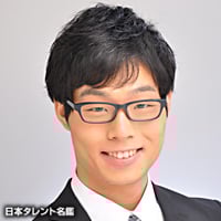 ��،����Y