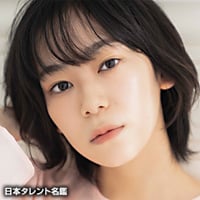 �i������